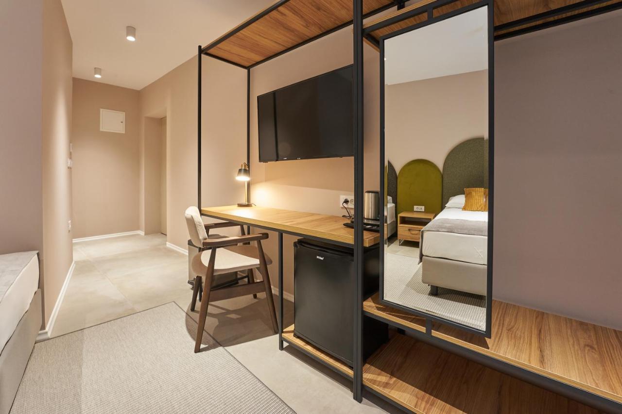 Dolcemente Garni Hotel Superior Izola Exteriör bild