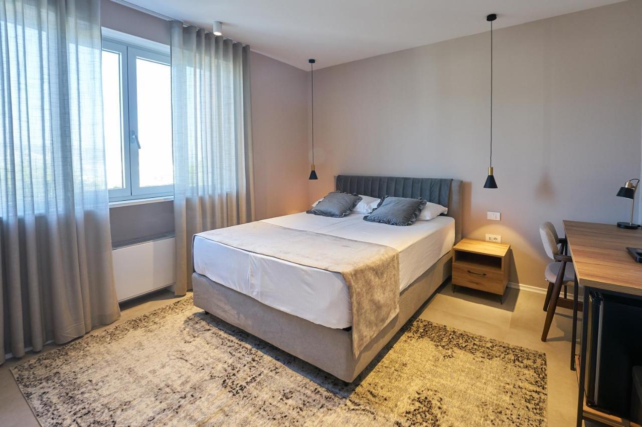 Dolcemente Garni Hotel Superior Izola Exteriör bild