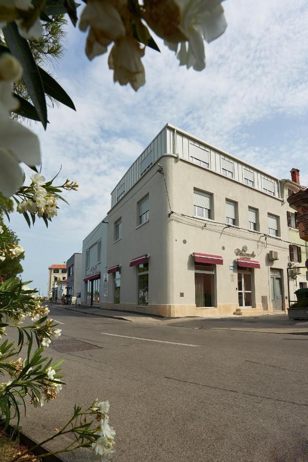 Dolcemente Garni Hotel Superior Izola Exteriör bild